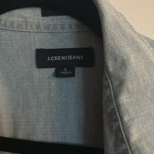 J Crew slim Long Sleeve Button Down Chambray Denim Shirt - Large